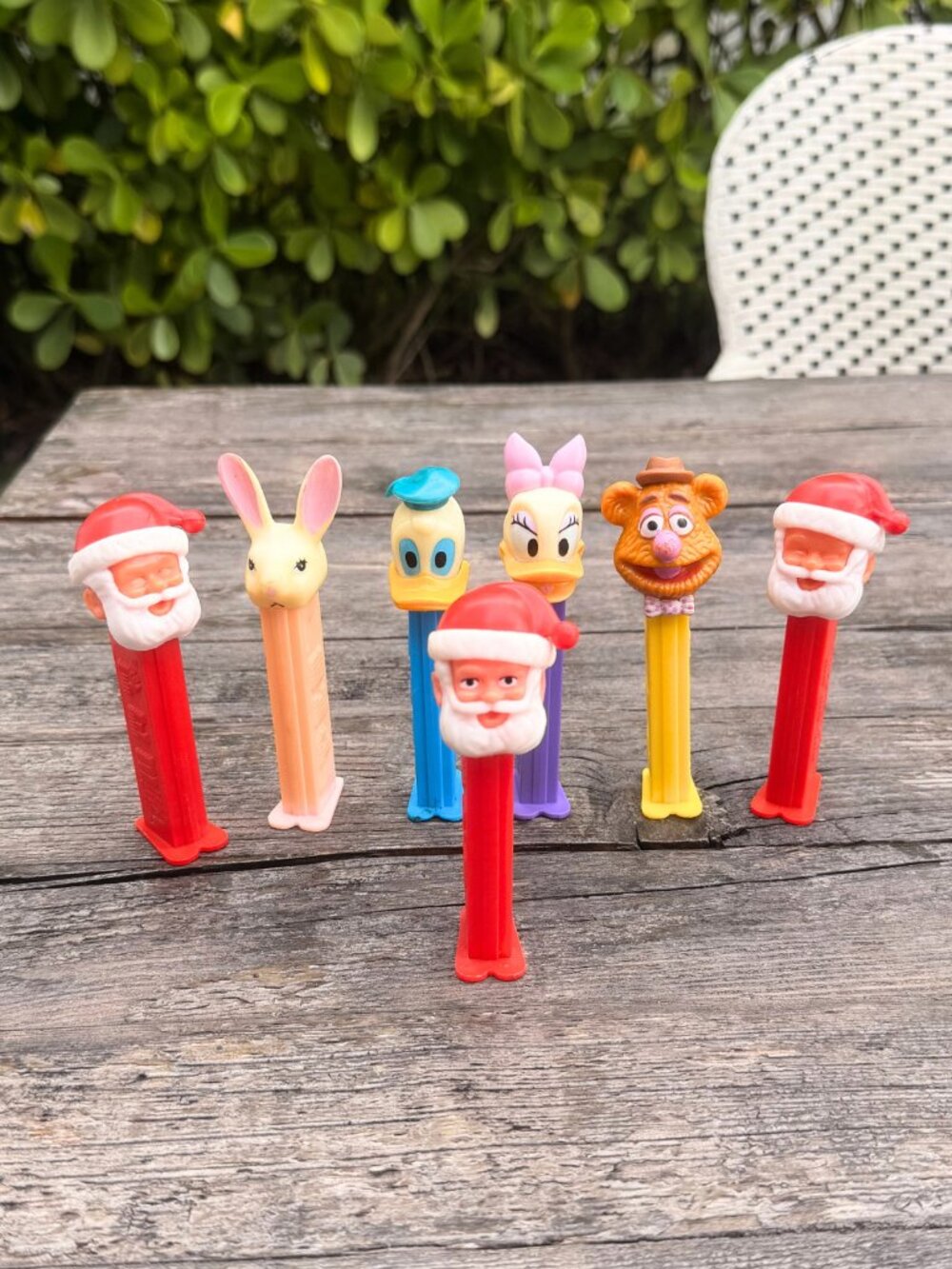 Lot Of 7 Vintage PEZ Dispensers Closed Eyes Santa Fozzie Bear Daisy Donald Duck